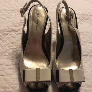 Anne Klein Black & Cream Leather Open Toe Heels 9M